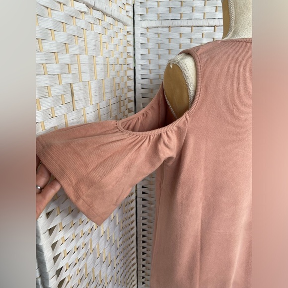 NWT Hem & Thread Cold Shoulder Pearl Trimmed Brushed Rib Dress MIDI Mauve - Picture 8 of 11